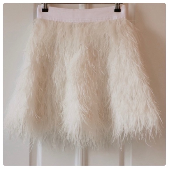 Rare alice + olivia cina ostrich feather skirt size 4 white NWT - Picture 16 of 16